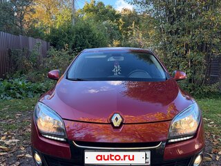 2014 Renault Megane III Рестайлинг, красный, 820000 рублей, вид 3