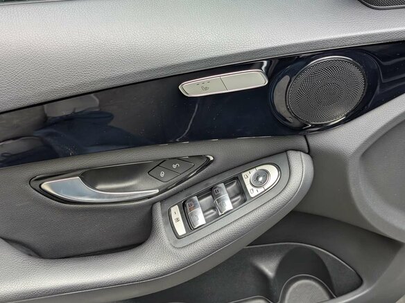 2016 Mercedes-Benz C-Класс 200 IV (W205), коричневый - вид 8