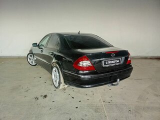 2007 Mercedes-Benz E-Класс 230 III (W211, S211) Рестайлинг, чёрный, 935000 рублей, вид 4