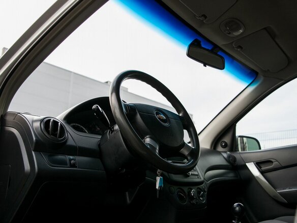 2008 Chevrolet Aveo I Рестайлинг, серебристый, 300000 рублей - вид 15