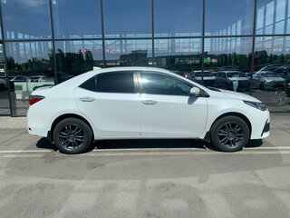 2017 Toyota Corolla XI (E160, E170, E180) Рестайлинг 1, белый, 1330000 рублей, вид 3