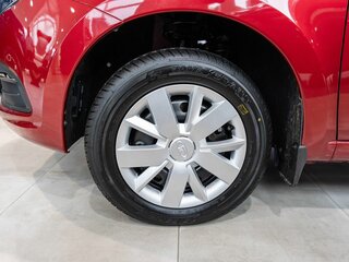 2026 Lada (ВАЗ) Granta I Рестайлинг, красный, 1238000 рублей, вид 5