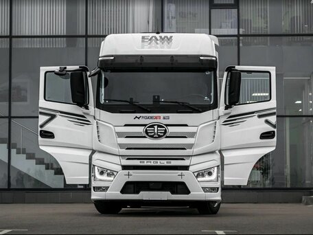 2024 FAW J7, белый, 8500000 рублей, вид 5