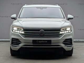 2020 Volkswagen Touareg III, белый, 4149000 рублей, вид 2