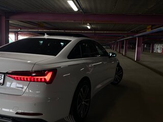 2021 Audi A6 45 TFSI V (C8), белый, 3990000 рублей, вид 2