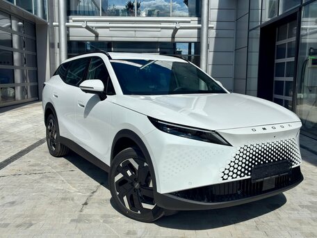 Omoda C7