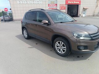 2014 Volkswagen Tiguan I Рестайлинг, коричневый, 1650000 рублей, вид 3