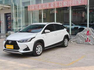 2022 Toyota Yaris L XP150 Рестайлинг, белый, 1290700 рублей, вид 2