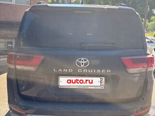 2022 Toyota Land Cruiser 300 Series, чёрный, 13990000 рублей, вид 2