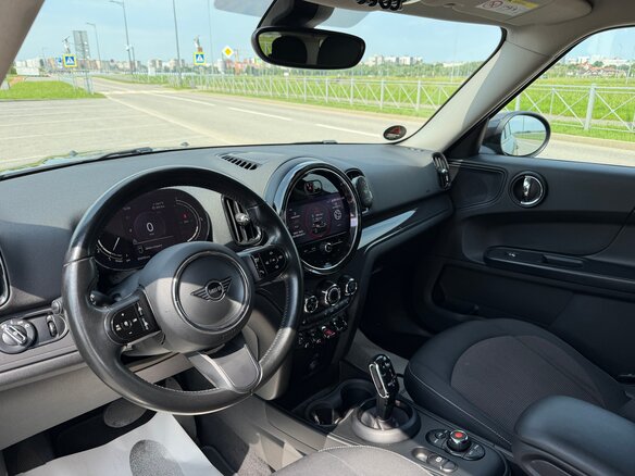 2021 Mini Countryman One D II Рестайлинг, чёрный, 2600000 рублей - вид 7