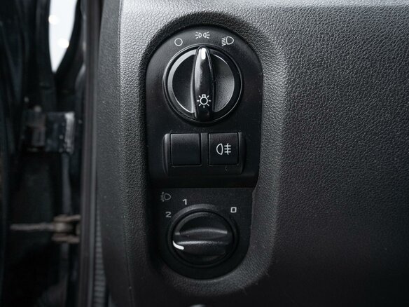 2013 Lada (ВАЗ) Granta I, чёрный, 288000 рублей - вид 15