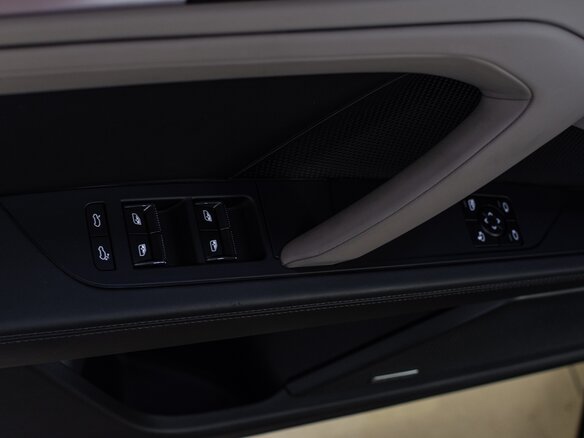 2026 Porsche Cayenne S Electric Coupé IV, чёрный, 28600000 рублей - вид 26