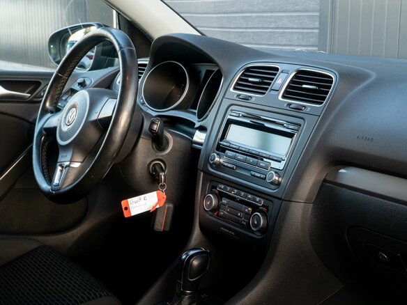 2012 Volkswagen Golf VI, чёрный, 795000 рублей - вид 26