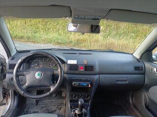 2003 Skoda Octavia I (A4) Рестайлинг, серебристый, 300000 рублей, вид 4
