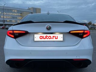 2018 Alfa Romeo Giulia II (952), белый, 2650000 рублей, вид 3