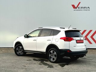 2013 Toyota RAV4 IV (XA40), белый, 1650000 рублей, вид 3