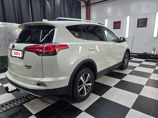 2017 Toyota RAV4 IV (XA40) Рестайлинг, белый, 2300000 рублей, вид 2