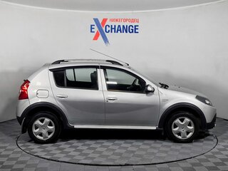 2013 Renault Sandero Stepway I, серый, 699000 рублей, вид 4