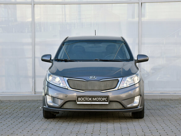 2014 Kia Rio 6-speed III, серый, 820000 рублей - вид 3
