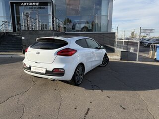 2013 Kia Ceed II, белый, 930000 рублей, вид 5