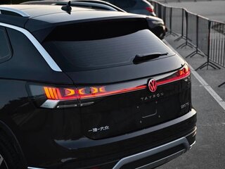 2022 Volkswagen Tayron I, серый, 2390000 рублей, вид 4