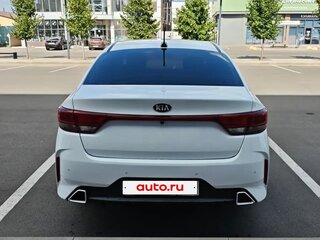 2020 Kia Rio IV Рестайлинг, белый, 1550000 рублей, вид 5