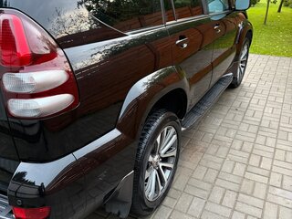 2008 Toyota Land Cruiser Prado 4-speed 120 Series Рестайлинг, чёрный, 2400000 рублей, вид 3