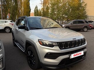 2024 Jeep Compass II Рестайлинг, серебристый, 2250000 рублей, вид 3