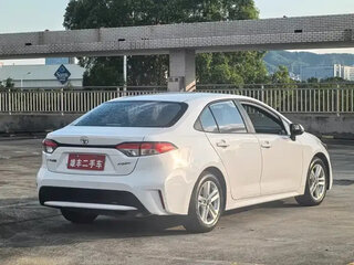 2022 Toyota Corolla XII (E210), белый, 1185000 рублей, вид 4