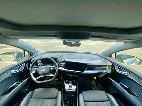 2023 Audi Q4 e-tron 40 I, голубой, 4099888 рублей - вид 6