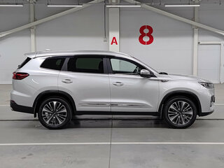2024 Chery Tiggo 8 Pro Max I Рестайлинг, серебристый, 2420000 рублей, вид 4