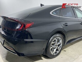 2020 Hyundai Sonata VIII (DN8), чёрный, 1820000 рублей, вид 3