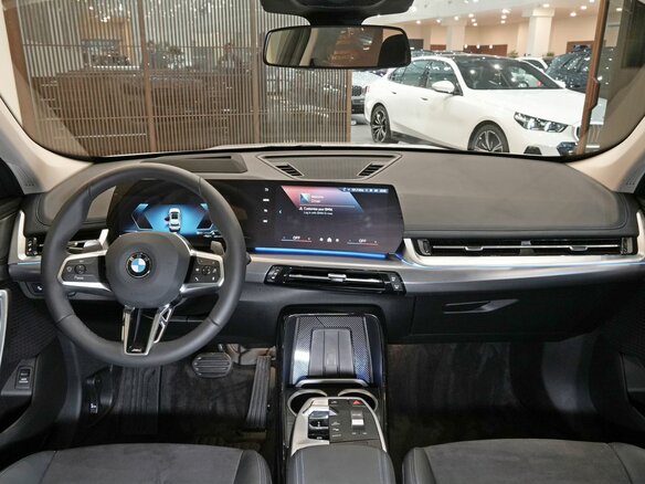 2026 BMW X1 Long 25Li xDrive III (U11/U12), белый, 5780000 рублей - вид 11