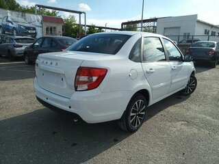 2026 Lada (ВАЗ) Granta I Рестайлинг, белый, 1290000 рублей, вид 4