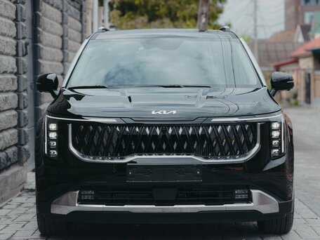 2025 Kia Carnival IV Рестайлинг, чёрный, 4900200 рублей, вид 2