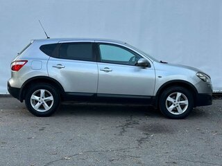 2013 Nissan Qashqai I Рестайлинг, серебристый, 920000 рублей, вид 4