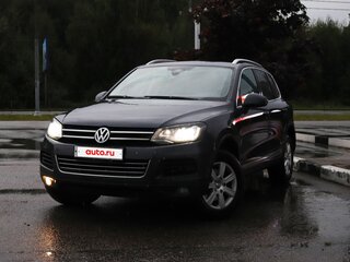 2013 Volkswagen Touareg II, серый, 5000000 рублей, вид 1