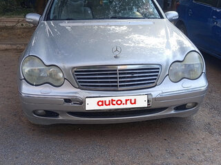 2001 Mercedes-Benz C-Класс 240 II (W203), серый, 700000 рублей, вид 2