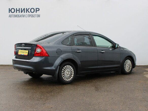 2011 Ford Focus II Рестайлинг, серый - вид 4