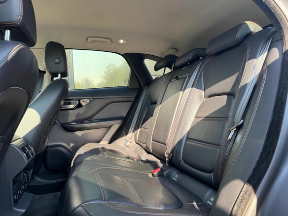 2017 Jaguar F-Pace I, чёрный, 1889000 рублей - вид 22