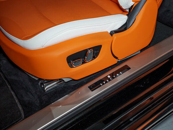 2024 Rolls-Royce Spectre I (Series I), чёрный - вид 35
