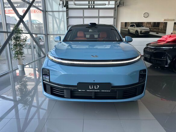 2026 Li Auto (Lixiang) L7 52.3 kWh I Рестайлинг, голубой, 10790000 рублей - вид 2