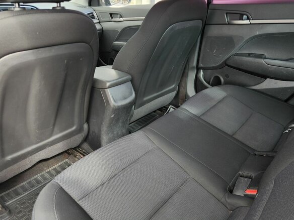 2017 Hyundai Elantra VI (AD), серый, 1090000 рублей - вид 12