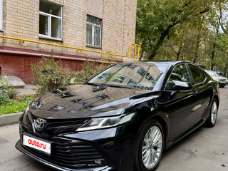 2020 Toyota Camry VIII (XV70), чёрный, 1865000 рублей, вид 1