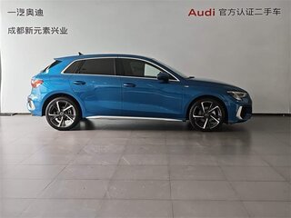 2022 Audi A3 Sportback 35 TFSI IV (8Y), синий, 1654000 рублей, вид 3