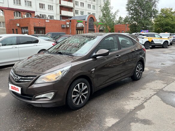 2016 Hyundai Solaris I Рестайлинг, коричневый, 820000 рублей