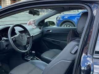 2008 Opel Astra GTC H Рестайлинг, чёрный, 510000 рублей, вид 5