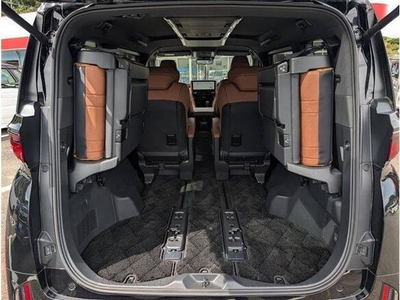 2024 Toyota Vellfire III, чёрный, 7000000 рублей - вид 15