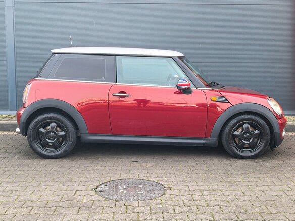 2008 Mini Hatch Cooper II (R56), красный, 749000 рублей - вид 2