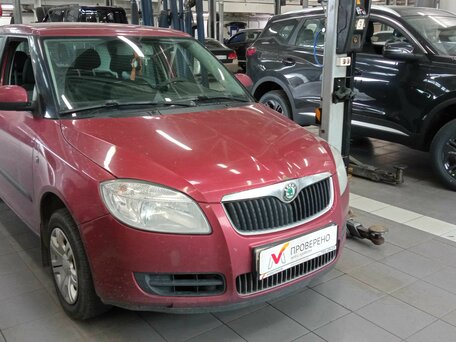 2008 Skoda Fabia II, красный, 320000 рублей, вид 2